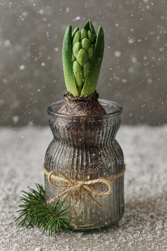 Glasvase – grå med sølvskær 8 × 10,5 cm