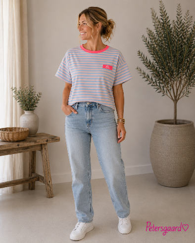 🌿 Lækker T-shirt i Skyblue/Rosa  strib🌿