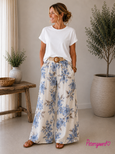 🌸 Luftige bukser med smukt lyseblå blomsterprint 🌸