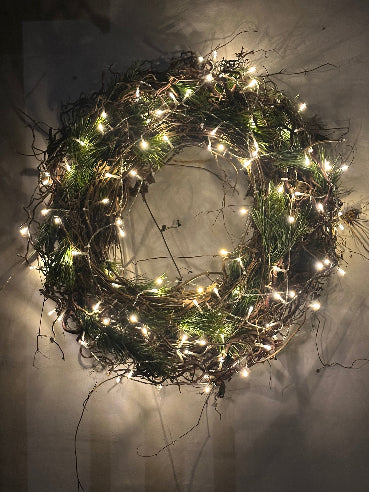 Rustik dørkrans · Humle, troldegrene & fyr · Ø 70 cm