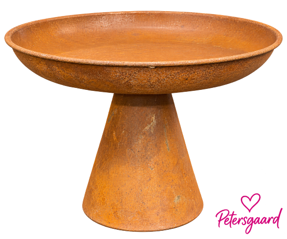Smukt dekorationsfad på fod i rust – 28 x 16 cm
