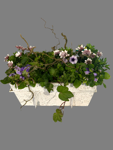 Altankasse med ophæng og blomster